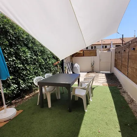 Duplex 45m2 Avec Jardin A 150m De La *