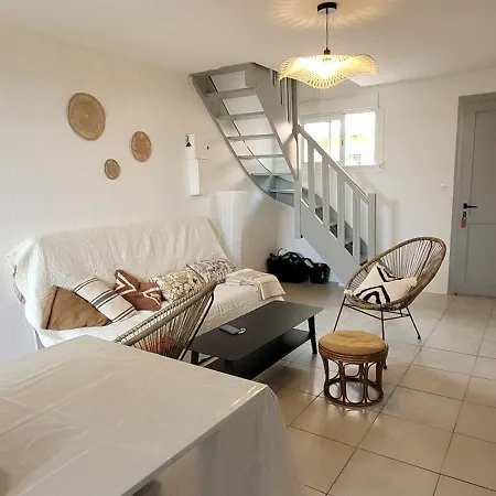 Σπίτι διακοπών Duplex 45m2 Avec Jardin A 150m De La *